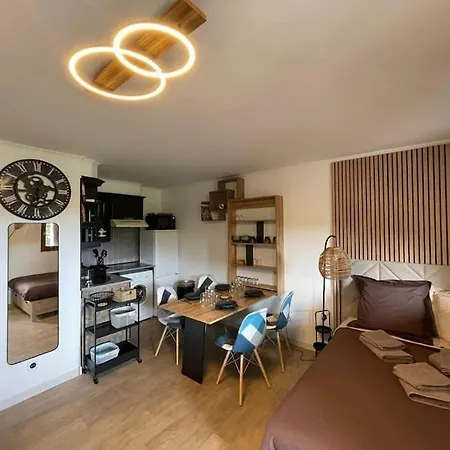 Apartment Cocoon Hut