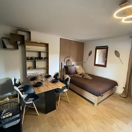 Apartment Cocoon Hut